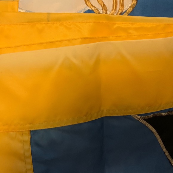 GRADUATION CAP CELEBRATION OUTDOOR FLAG. - Picture 6 of 8